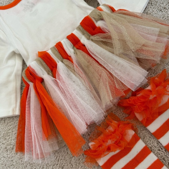 0-3M My First Thanksgiving Set & Hello Pumpkin Set - Picture 9 of 16